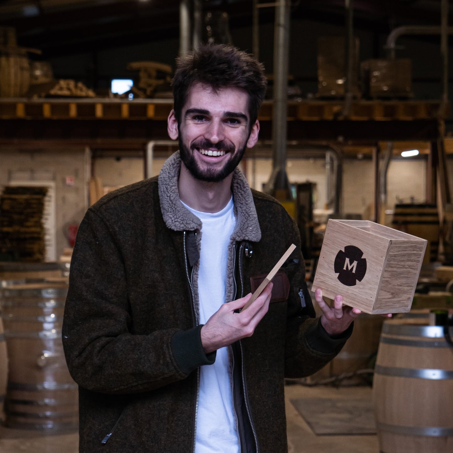 Coffret artisanal en bois de chêne