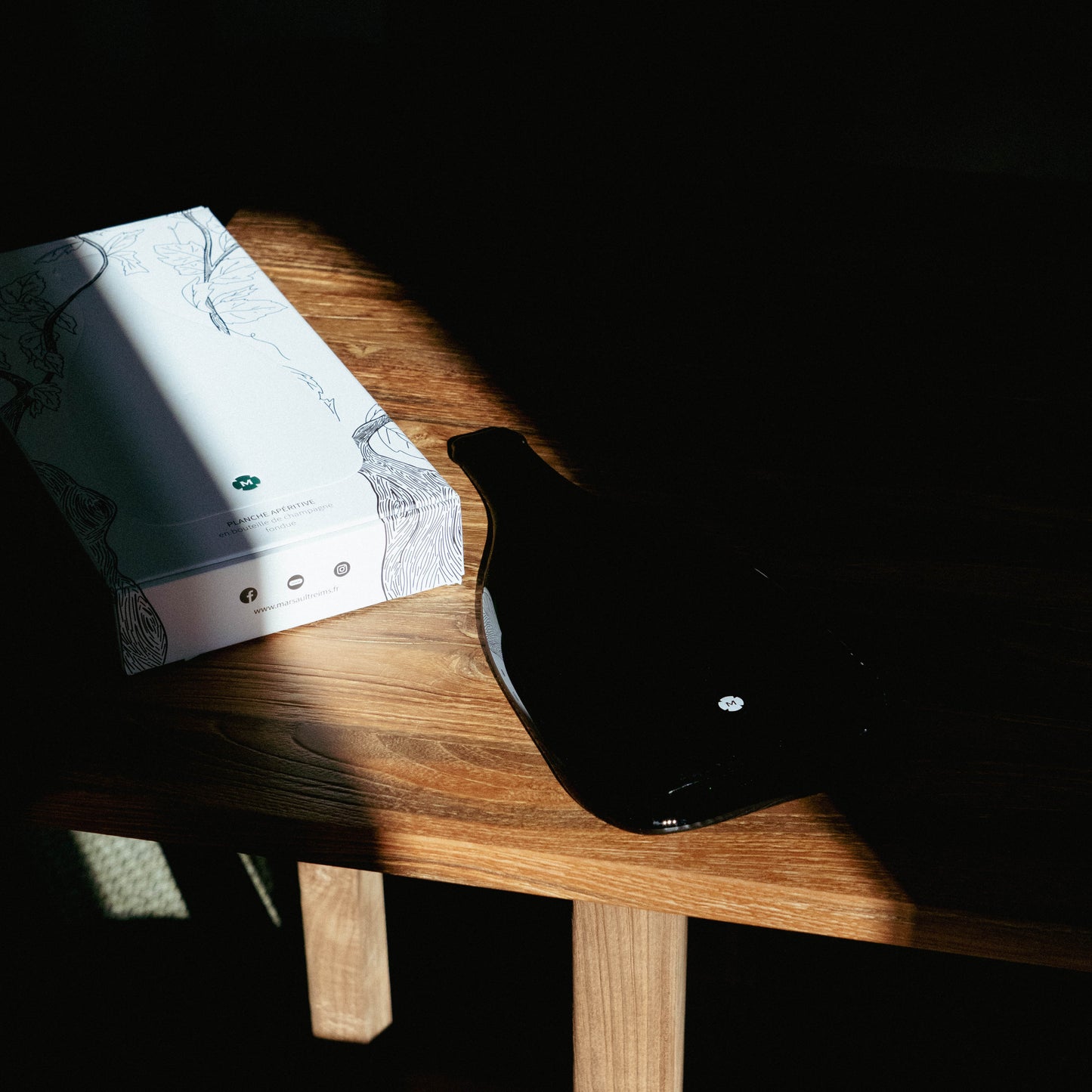 Planche : Le grand cochelet (150 cl) + packaging